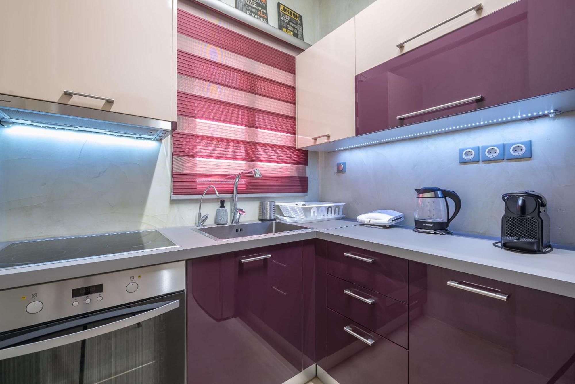 Appartamento Stylish 2 Bd Urban Retreat Near Panormou Metro Atene Esterno foto